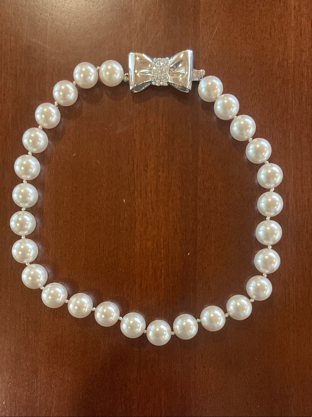 Classic White Pearl Necklace with Bow Clasp